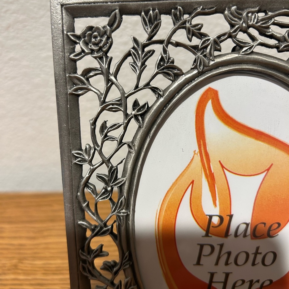 Intricate Silver and Gold Floral Pewter Picture Frame - Picture 4 of 9